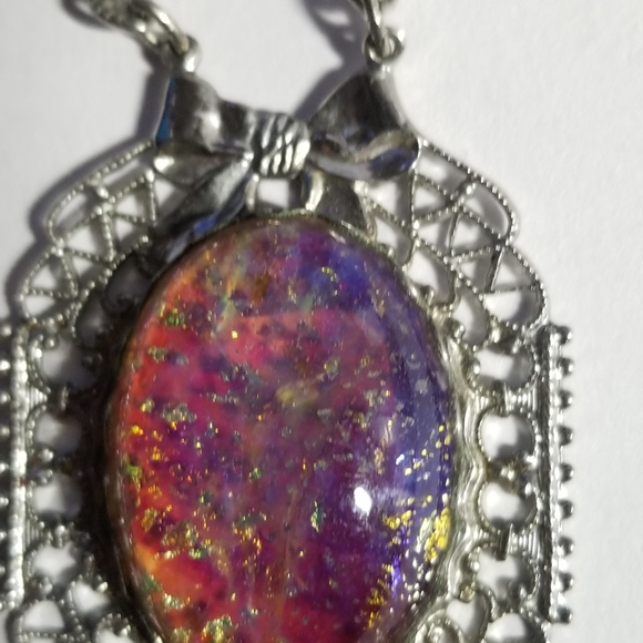 Relisted -Vintage glass dragon breath faux opal Art Deco silver tone bow - Picture 8 of 16